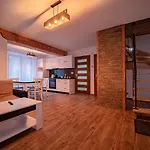Tatrzanska Kryjowka Premium Zakopane בקתה